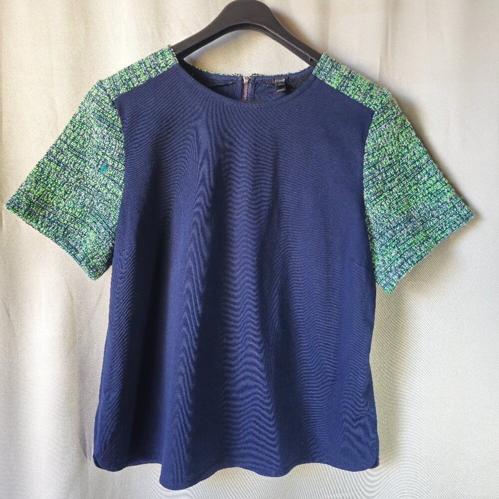 J Crew Navy Blue Shirt With Green White and Blue Woven Tweet Short Sleeves   XL